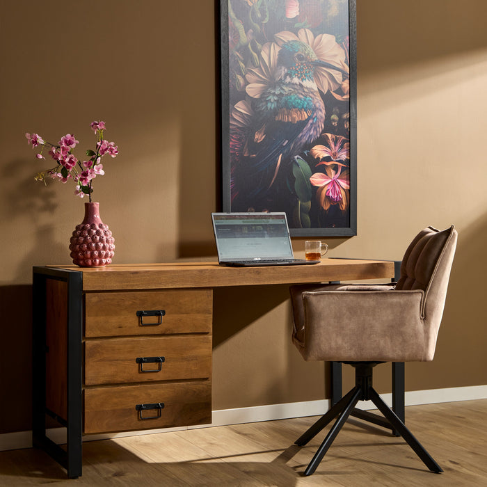 Bureau Britt | Mango