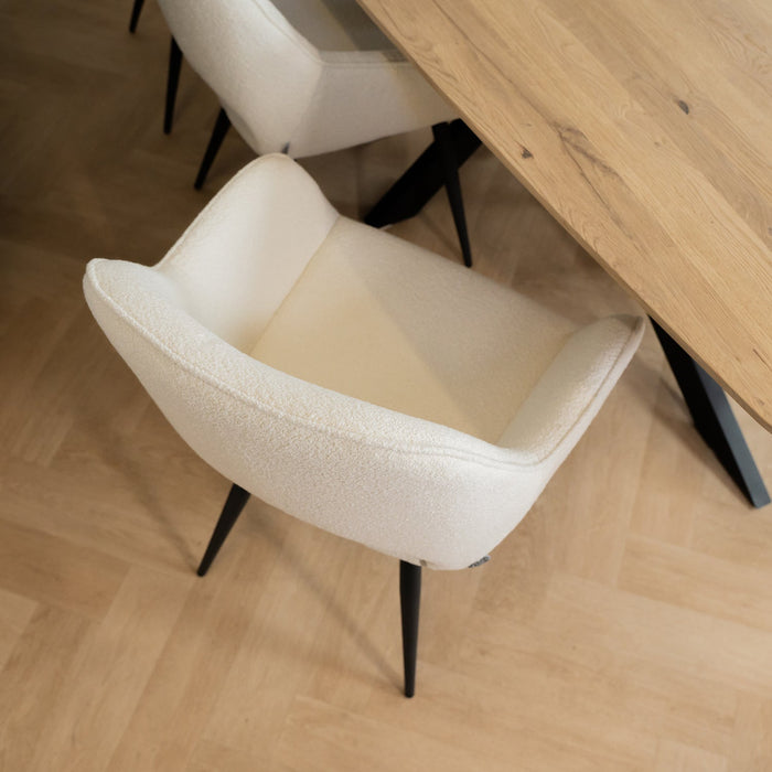 Krzesło jadalniane Fer – elegancja i wygoda w naturalnym wydaniu